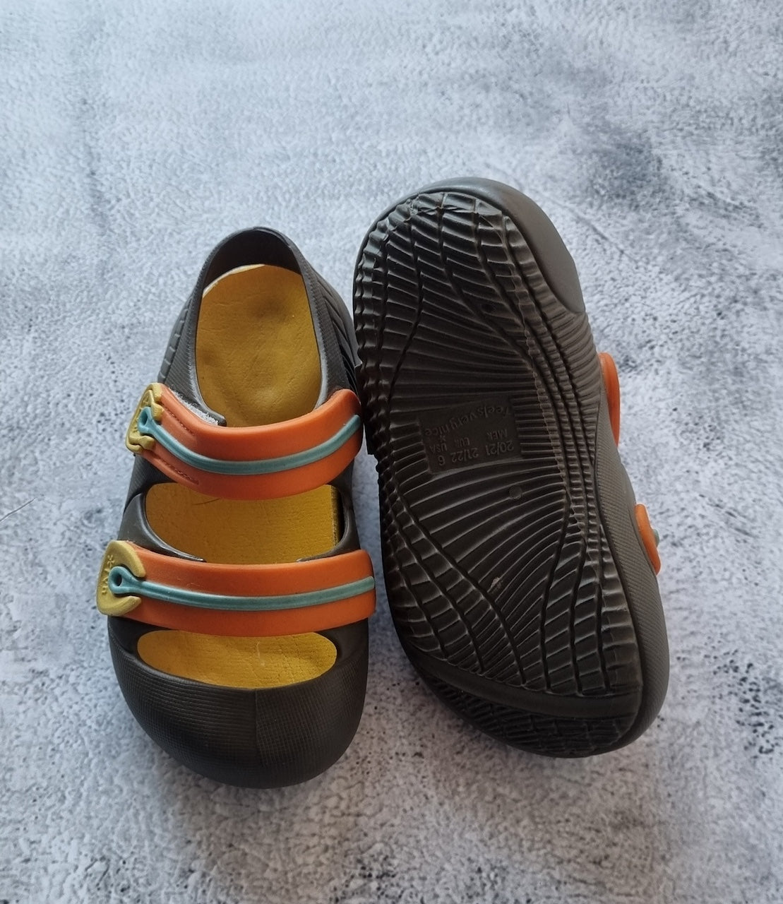 Zapatos nuevos FVN