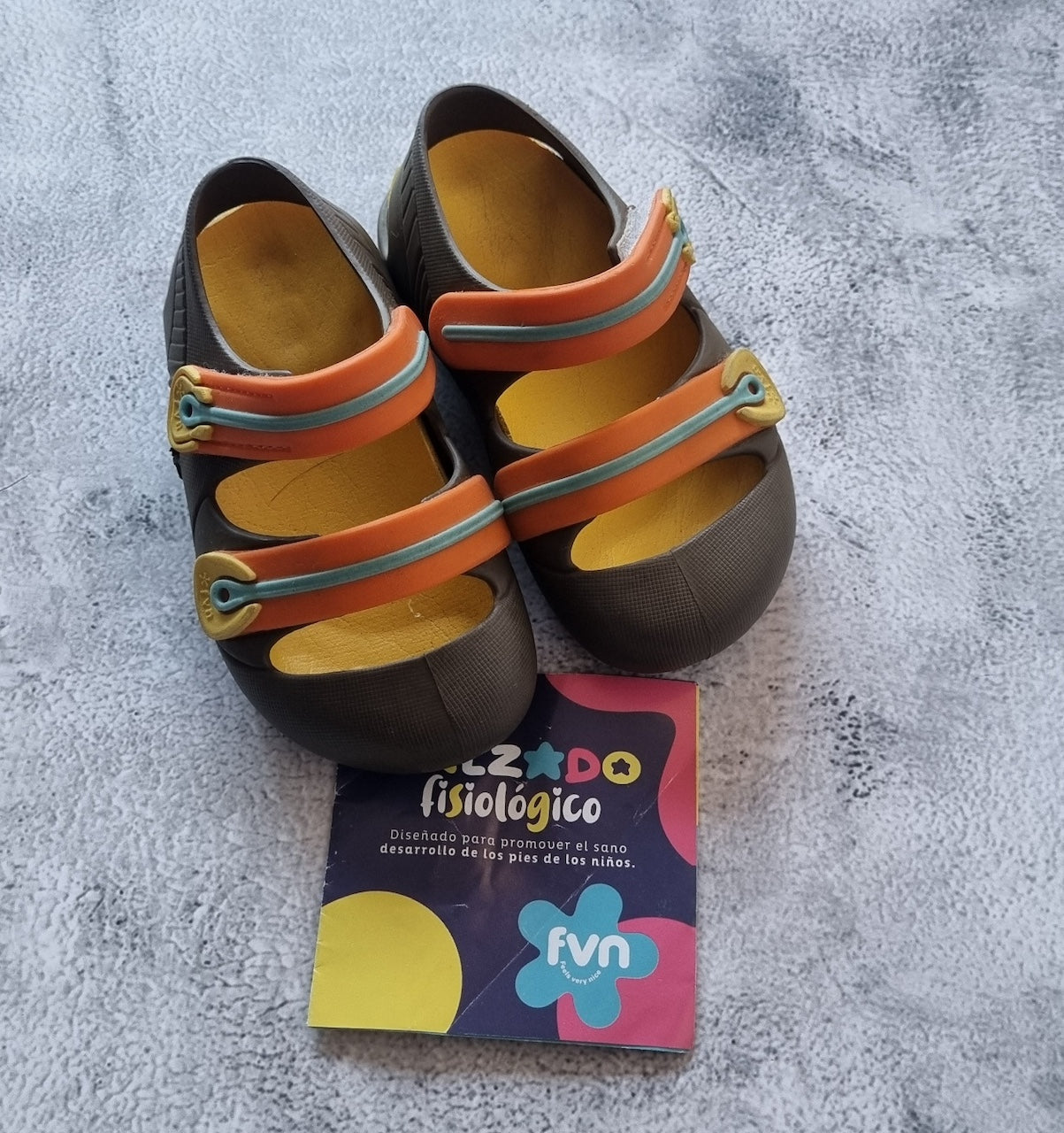 Zapatos nuevos FVN