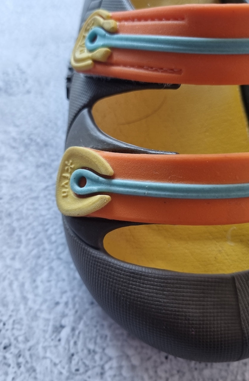 Zapatos nuevos FVN