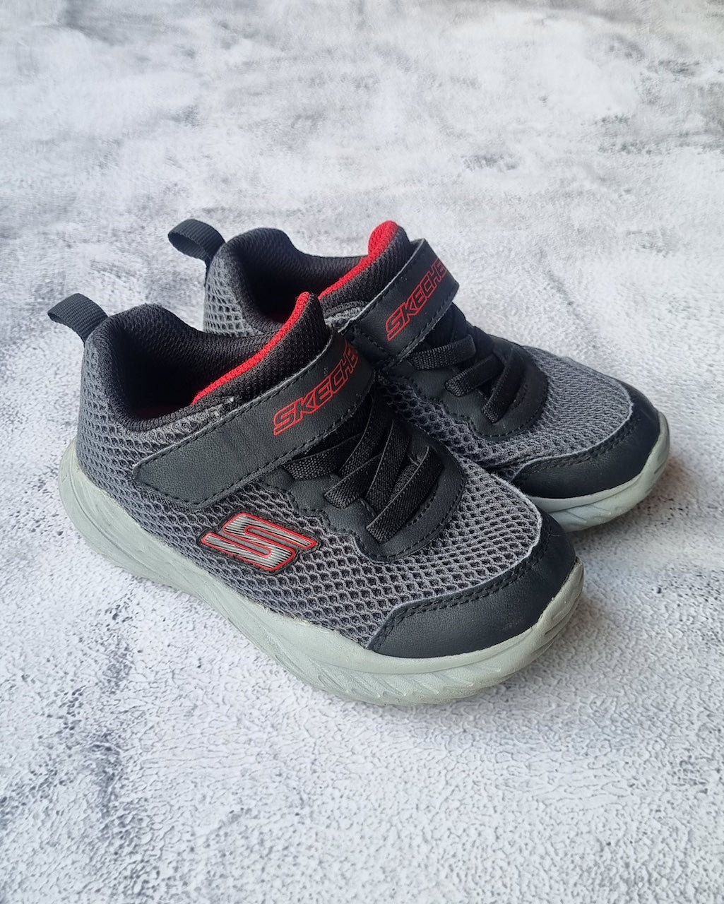 Tenis Skechers